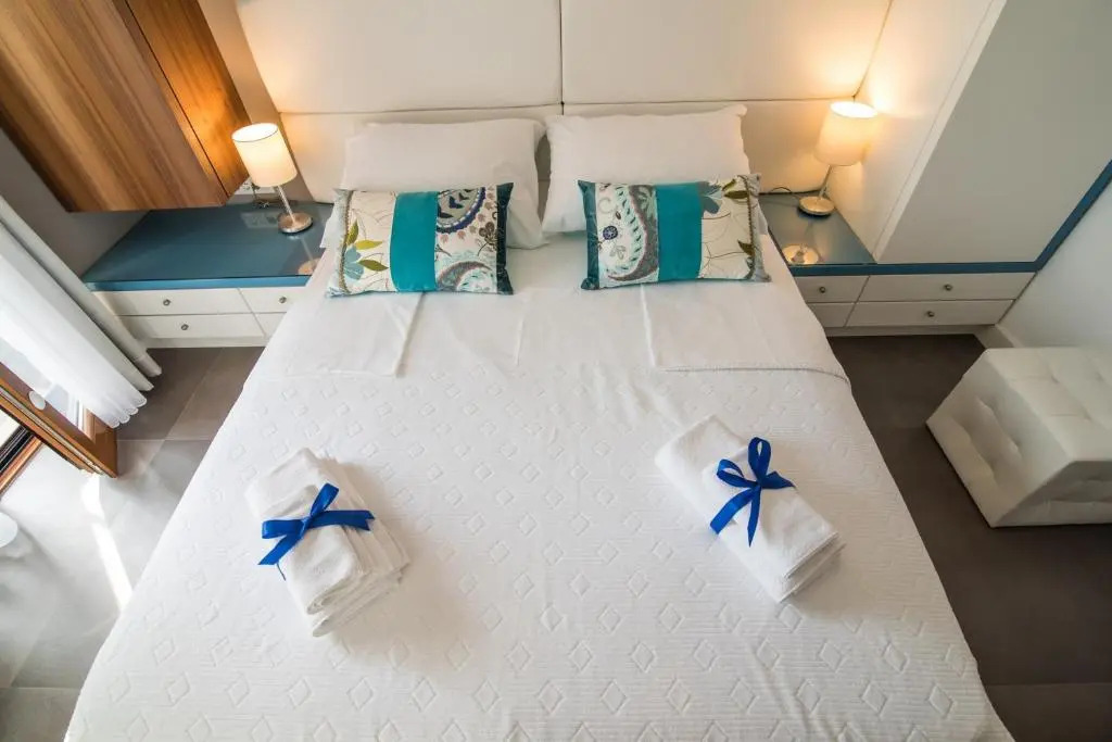 Luxury Villa Godi Star with private heated pool, staff - concierge service