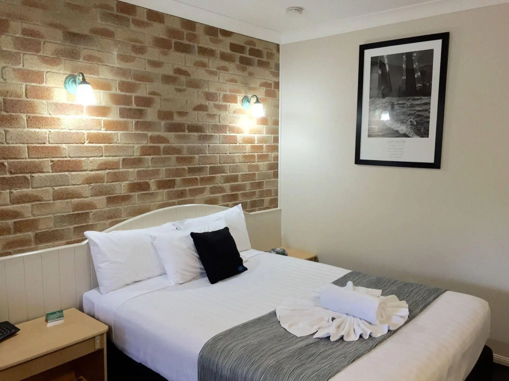 Country Gardens Motor Inn