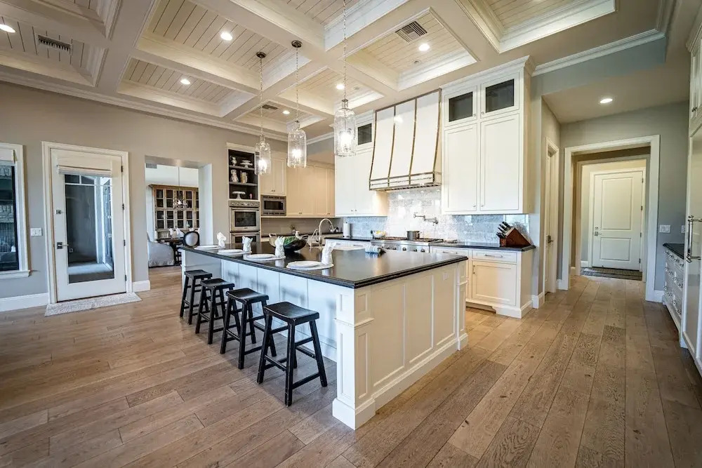 104th Mesa 5 Bedroom Home by RedAwning