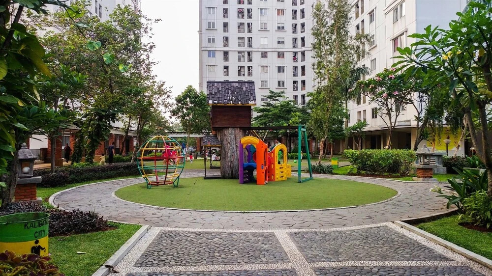 Modern 3BR at Green Palace Kalibata City Apartment