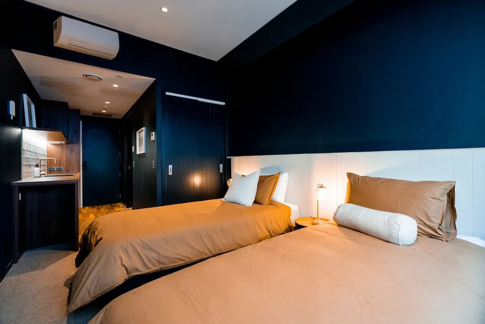 The Cobbler Hotel