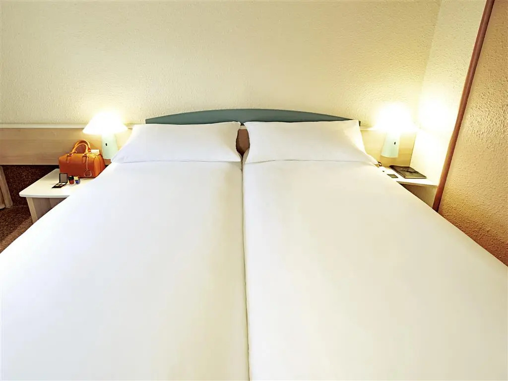 ibis Auxerre Sud