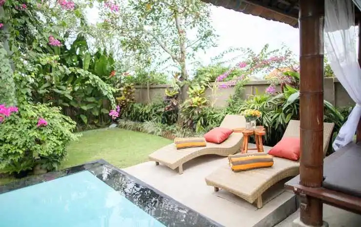 Cliffront Tropical Villa Cantik