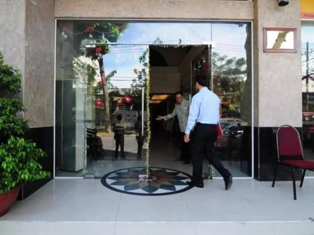 Khách sạn Phước Lộc Thọ 2 - 福禄寿
