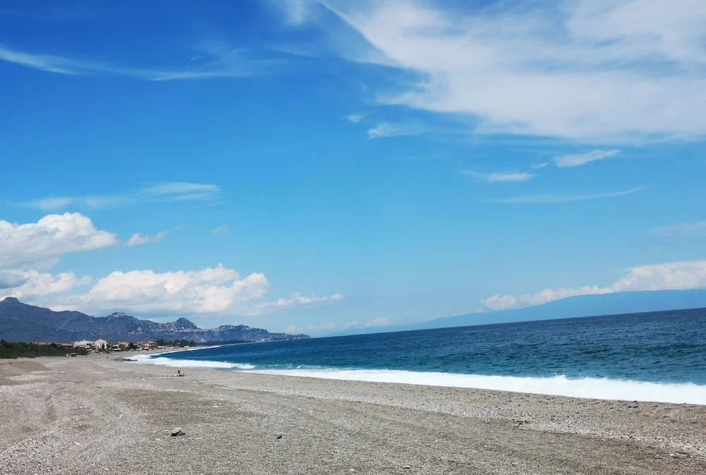 Sicily and Sea Apartments
