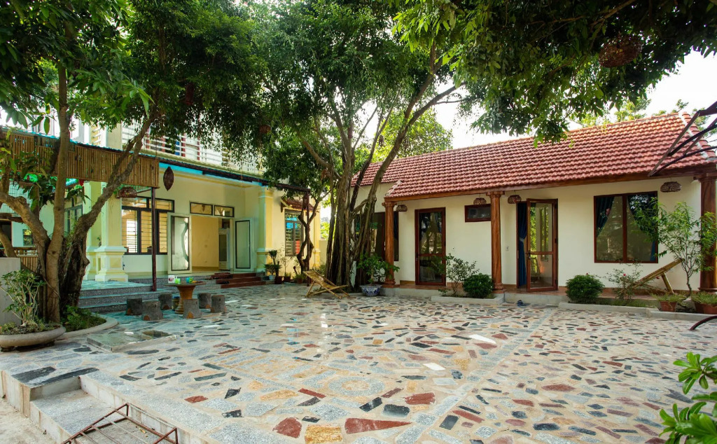 Hang Mua Central Homestay