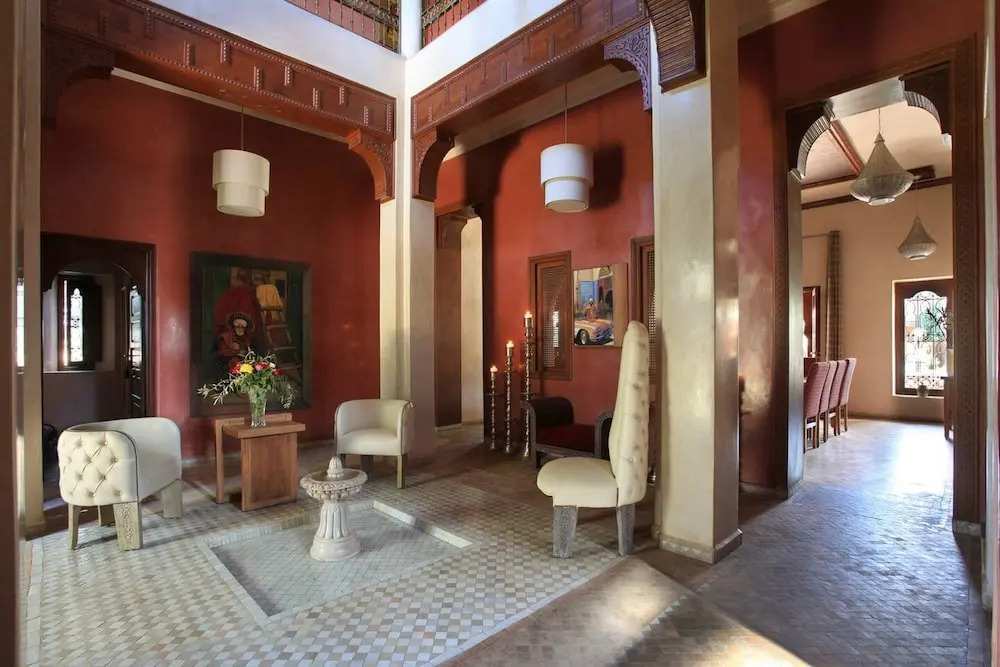 Villa Layyine avec personnel, piscine, spa et sports