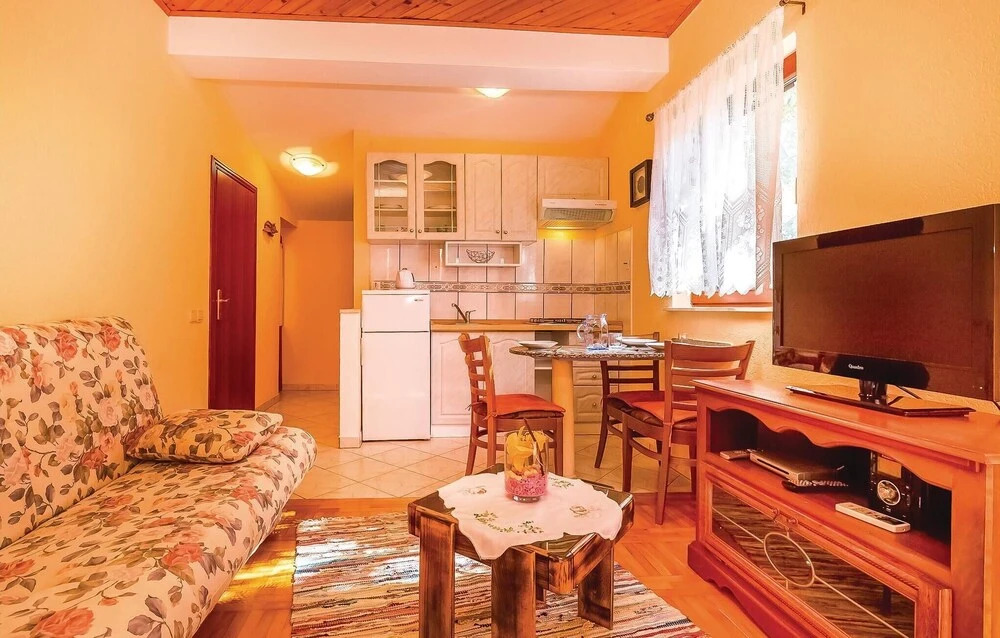 Stunning Home in Dramalj With Wifi and 1 Bedrooms