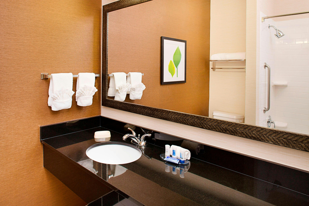 Fairfield Inn & Suites by Marriott San Antonio SeaWorld / Westover Hills