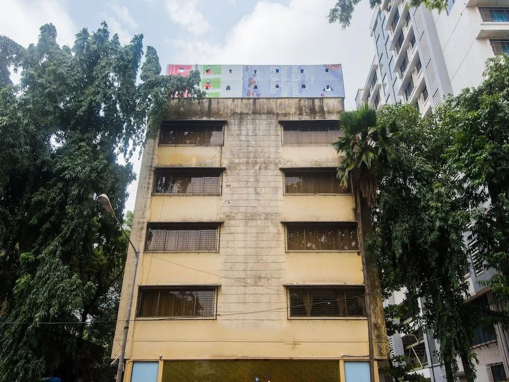 Hotel Aviva Suites