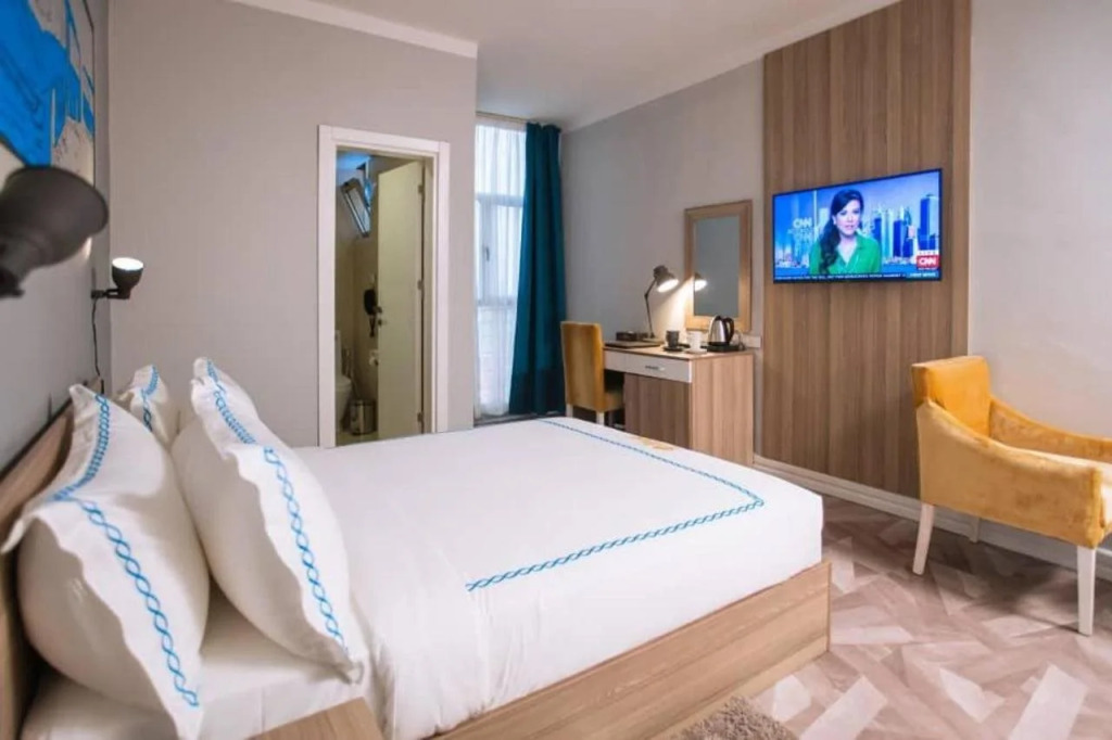 Vibes Hotel and Spa