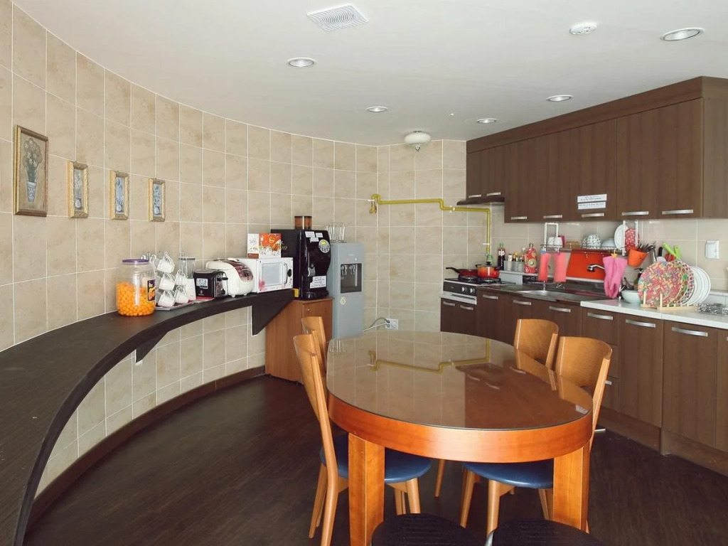 Hello Guesthouse - Hostel