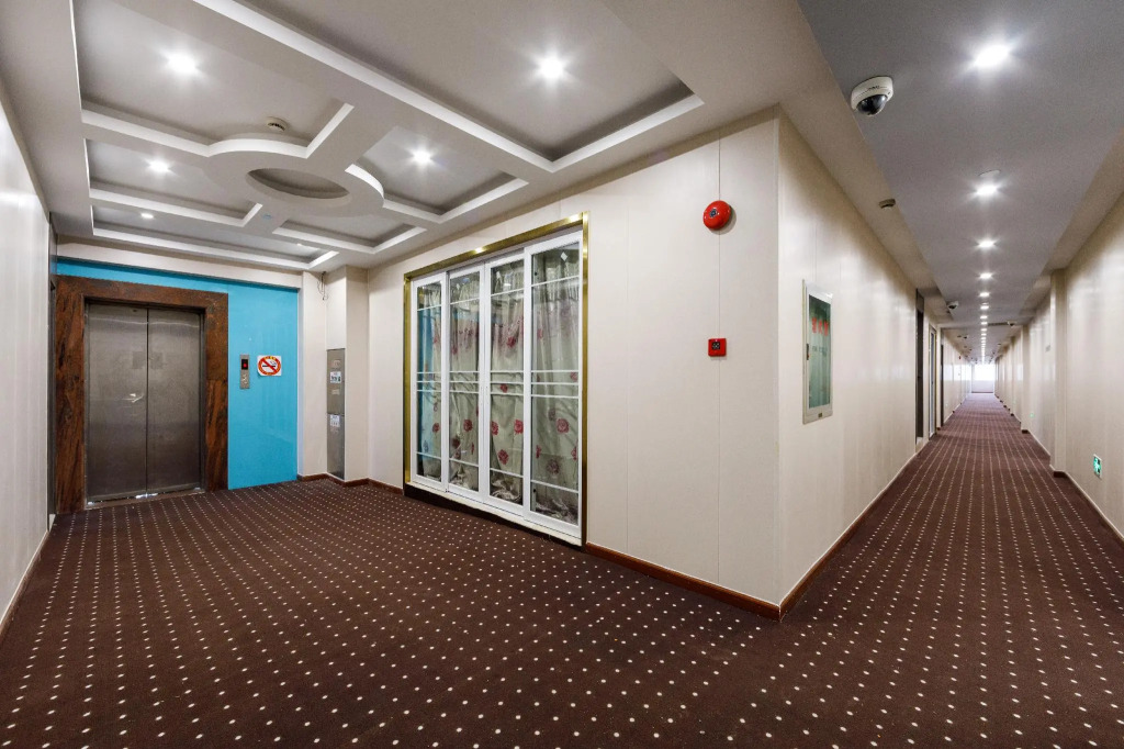 Hi Inn Shanghai Xujiahui Caobao Road