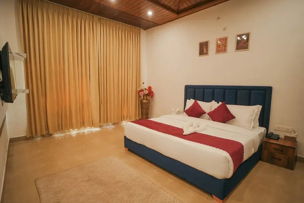 Tapovan Resorts