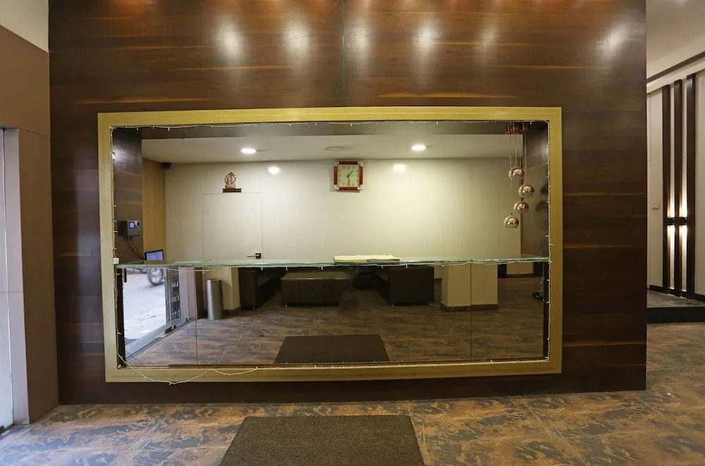 Oyo 22315 Hotel Rajdoot Gaurav