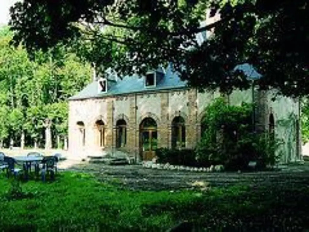 Gîte lumineux dans ancienne orangerie avec jardin et barbecue - FR-1-489-281