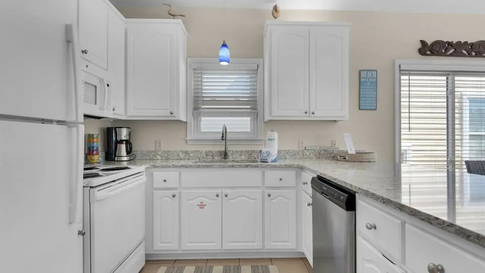 South of 30a~short Walk to the Beach, Restaurants and More!