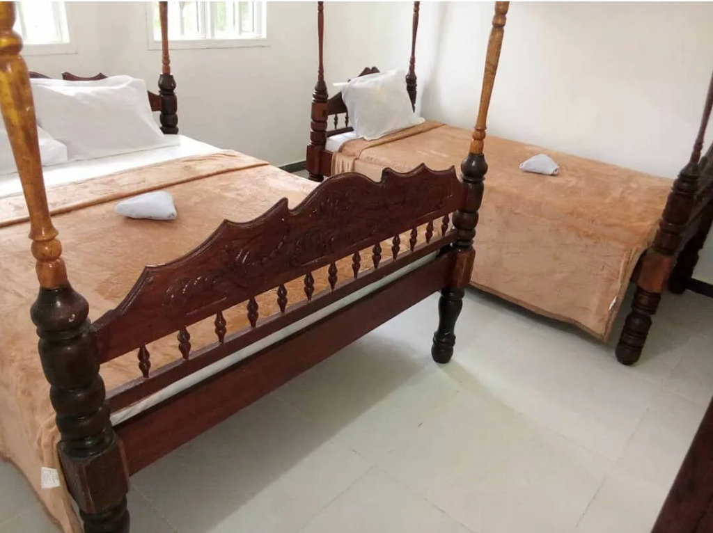 Sharook Lodge - Hostel