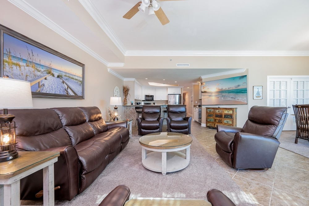 Phoenix West 304 3 Bedroom Condo
