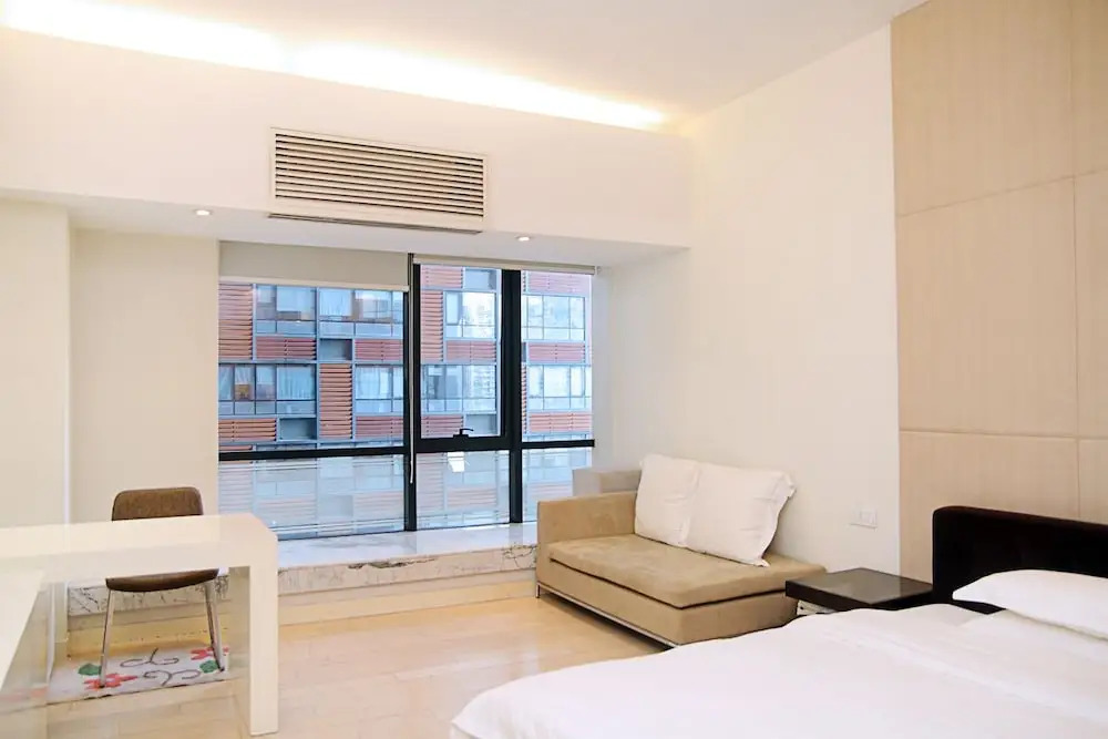 Private-Enjoyed Home Stanley International Apartment
