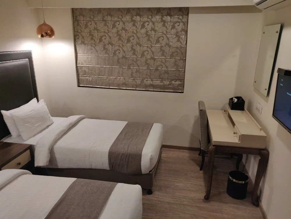 OYO 25040 Hotel Victoria