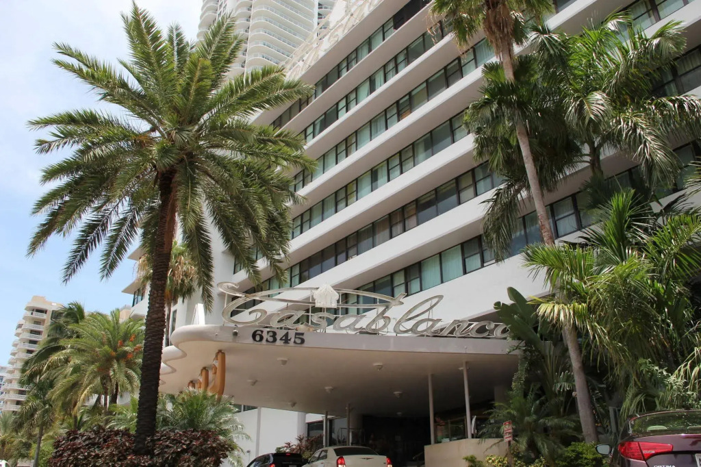 Private Apartments at the Casablanca