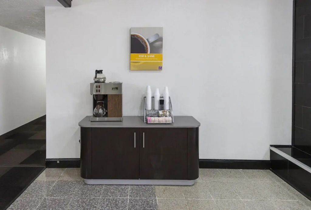 Country Hearth Inn And Suites