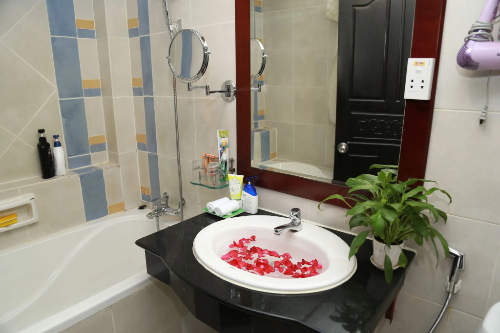 A25 Premium Hotel - 20 Bùi Thị Xuân