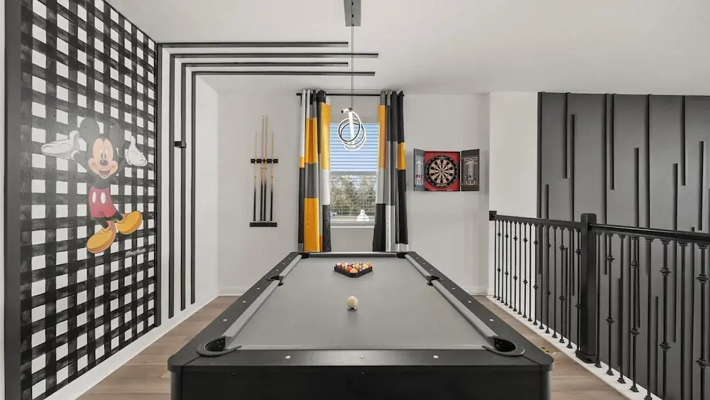 Newly Built Villa with Pool, Cinema & Games Room