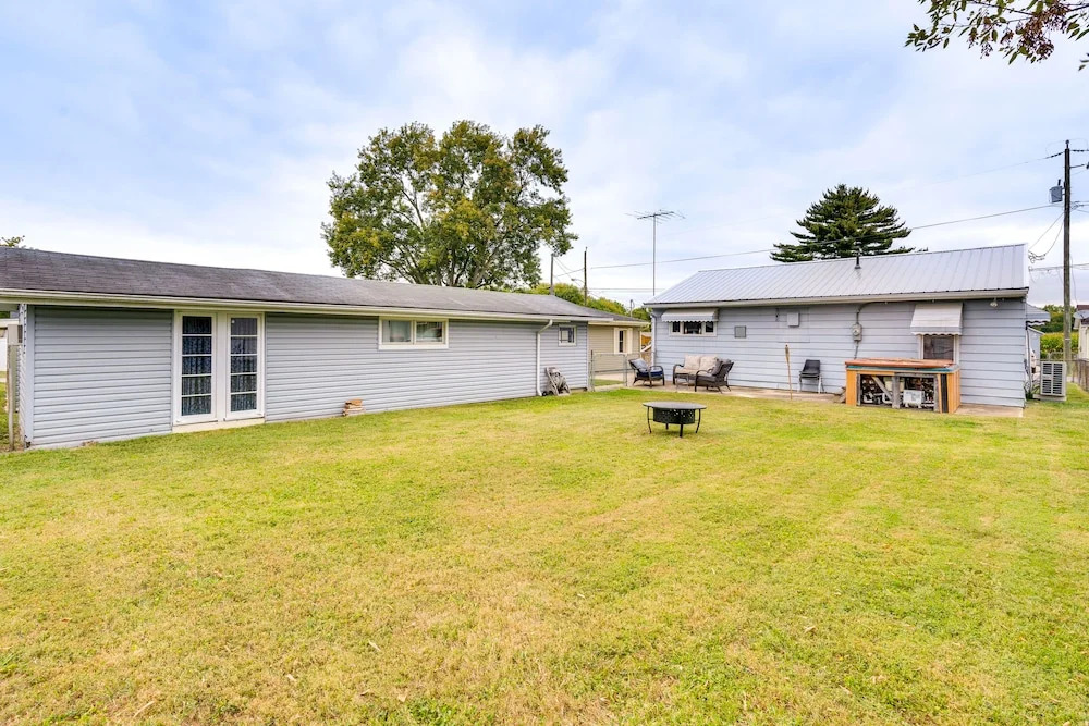 Pet-friendly Ohio Retreat w/ Patio & Fire Pit!