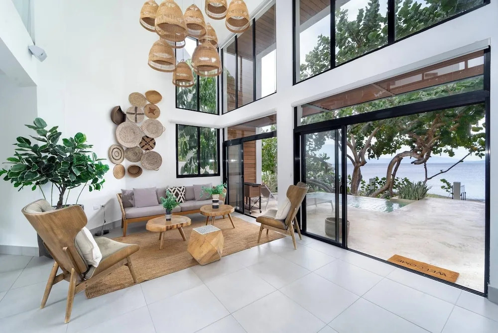 Bayshore 76 Beachfront Villa Palmar de ocoa
