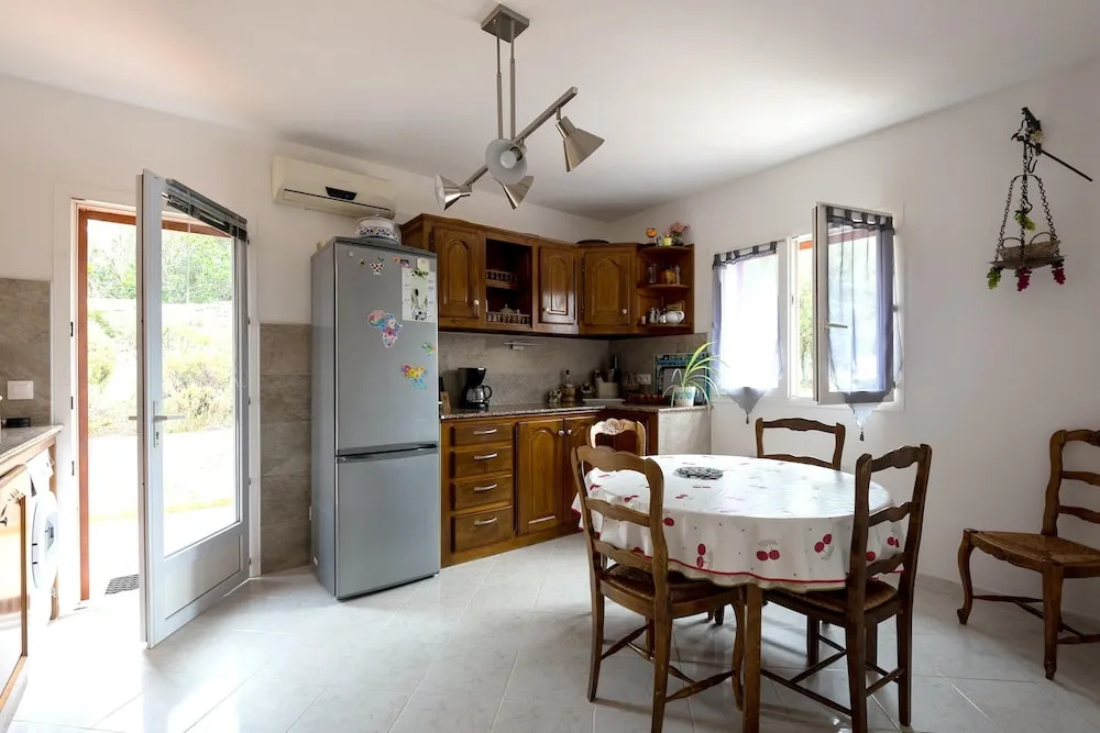 Villa With 3 Bedrooms in Ste Lucie de Porto Vecchio, With Wonderful Mo