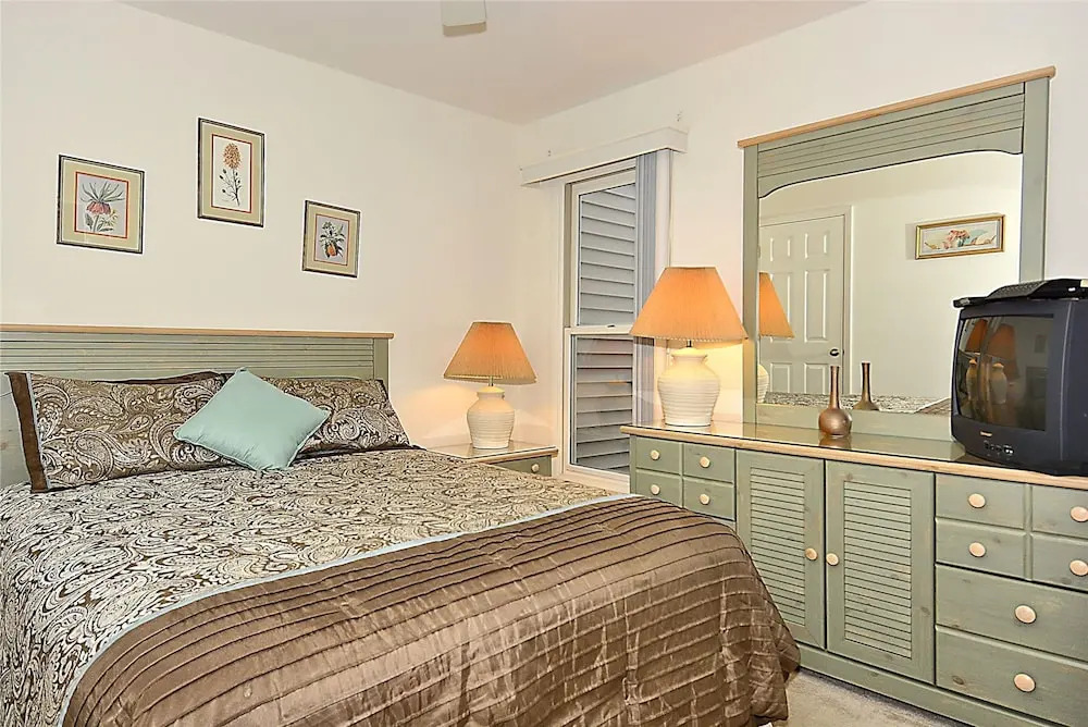 Sea Colony W 53080 Lakeshore by Long & Foster