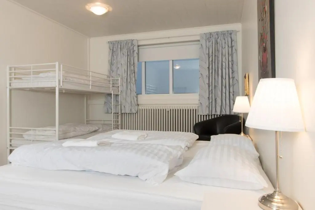 Ljosafoss Lake Guest House