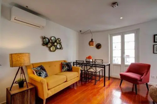 Great Duplex Apartment in Alfama with AC
