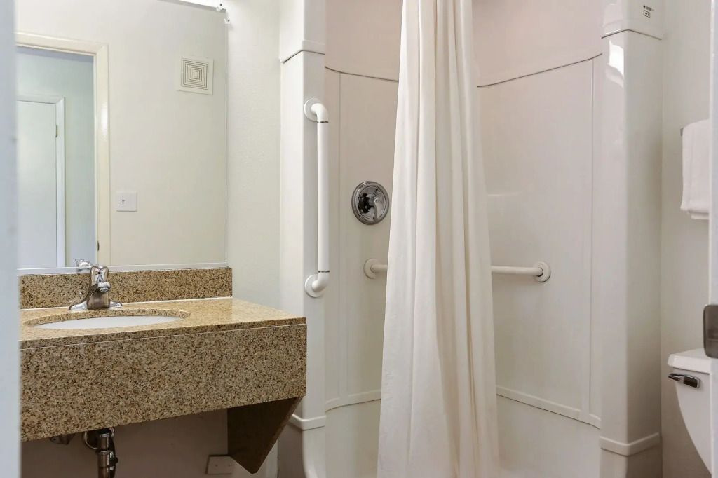 Motel 6-Everett, WA - North