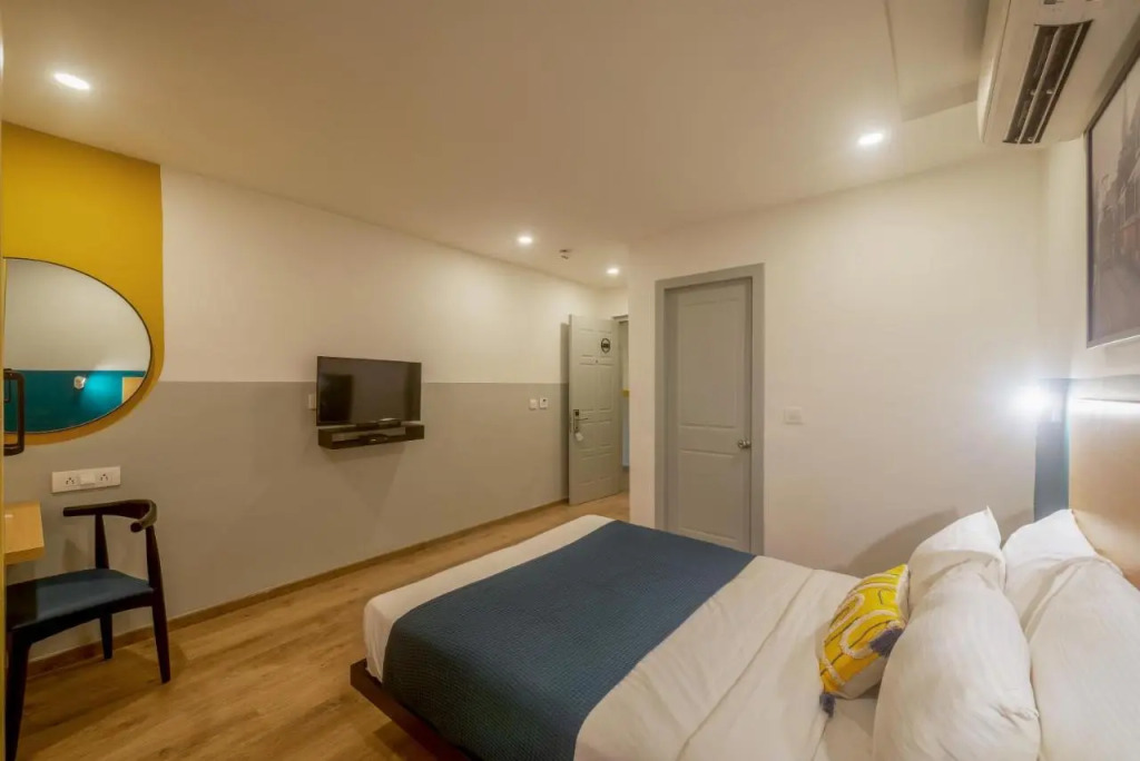 Olive Zip Richmond Circle by Embassy Group