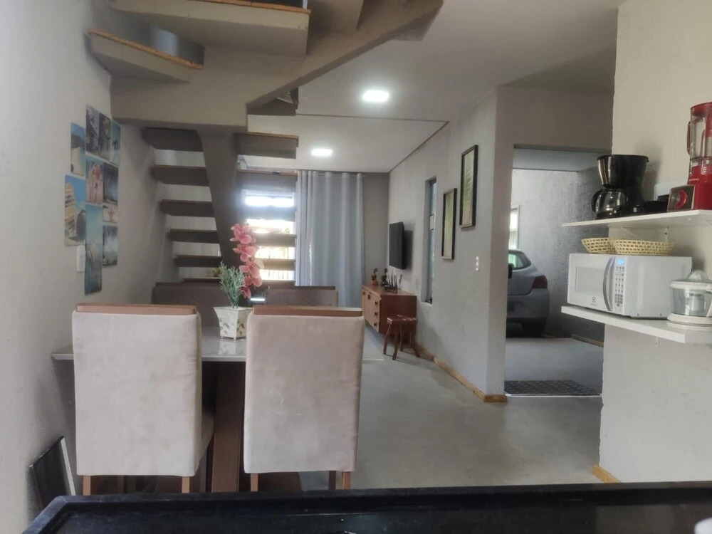 Casa com Piscina 5 Minutos da Praia do Marceneiro