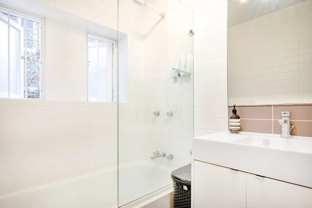 Picturesque Bellevue Hill 2BR Apt H452