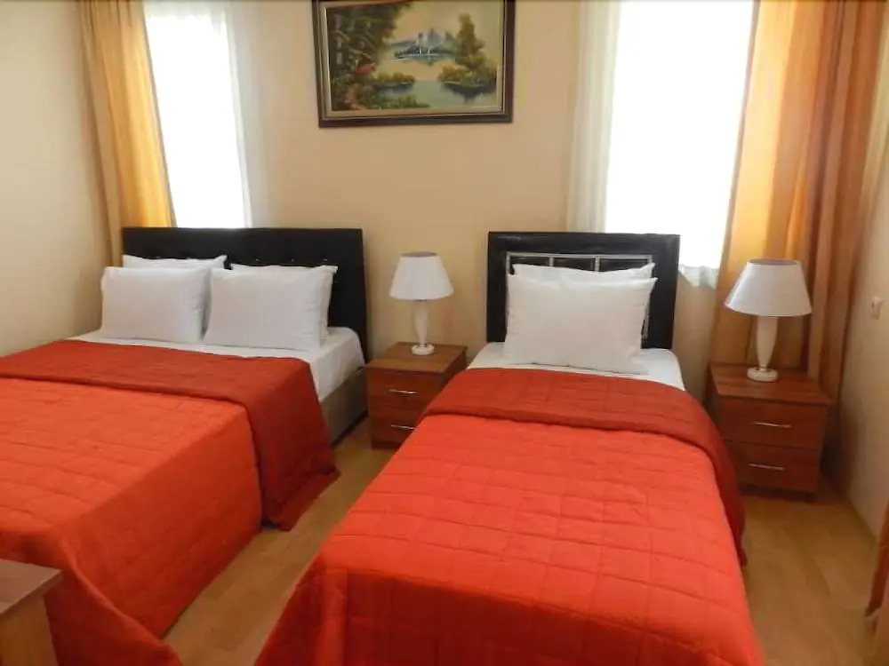 Pointer Hotel