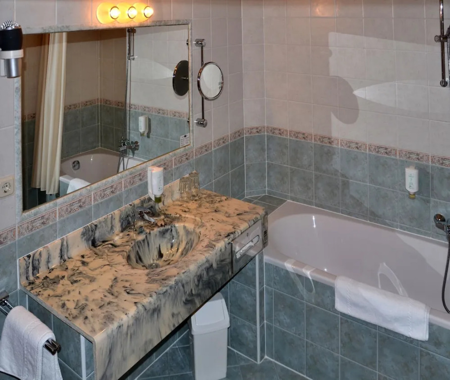 Hotel Dienstl Gut
