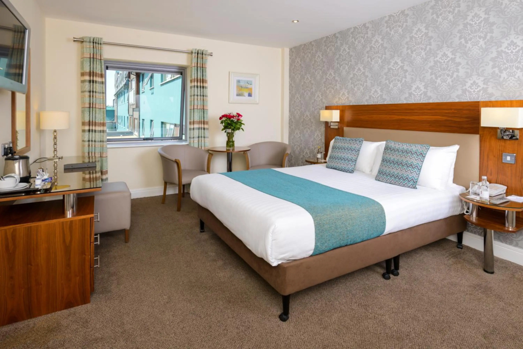 Scotts Hotel