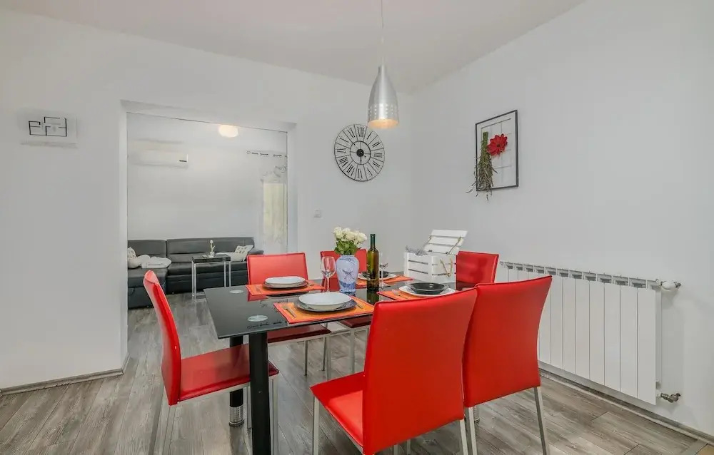 Nice Apartment in Vrbnik With 1 Bedrooms and Wifi