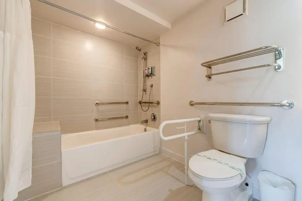 Legacy Grand Suites