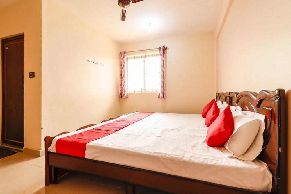 Spot on 48301 Thirumala Boarding & Lodge