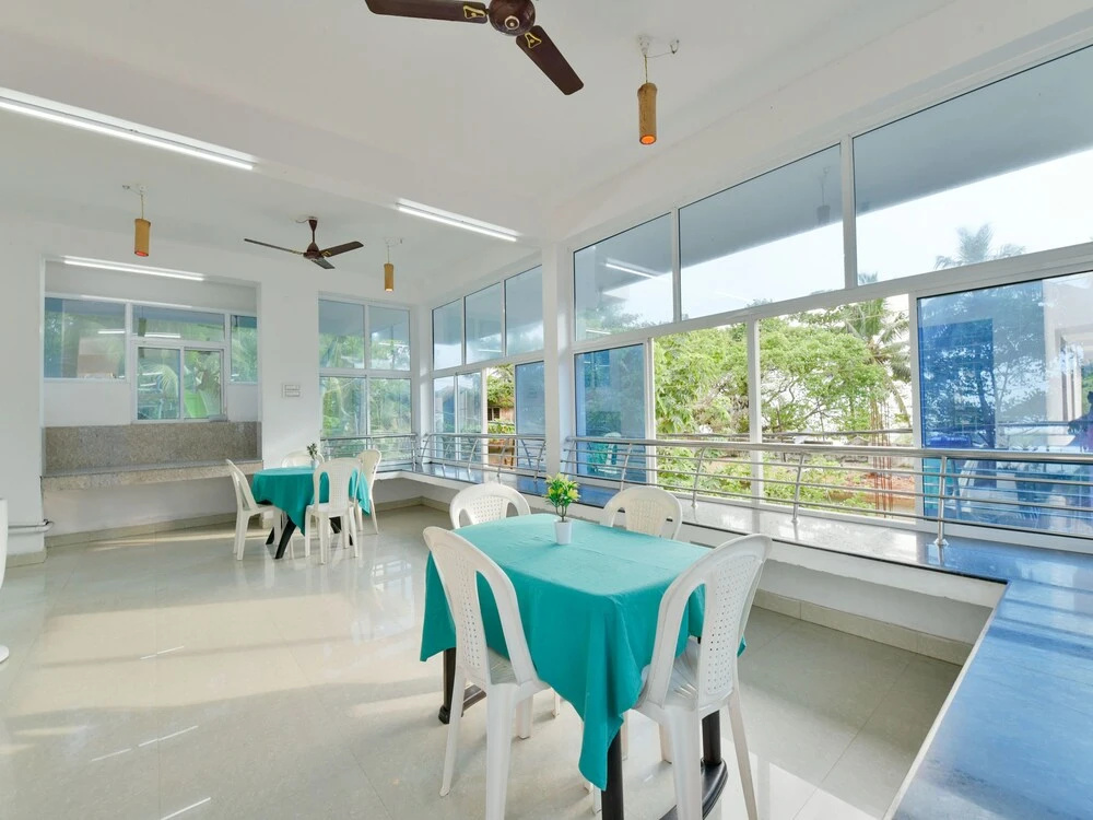 OYO 15434 Hilton Residency