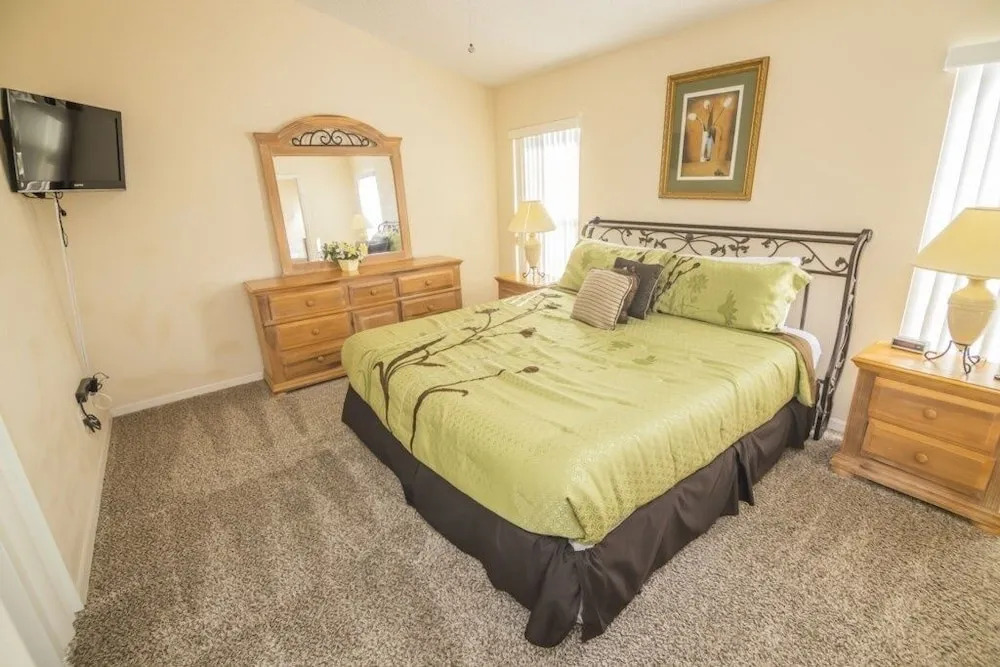 Yvonne's Indian Point Vacation Home 4 Bedroom Condo by Redawning