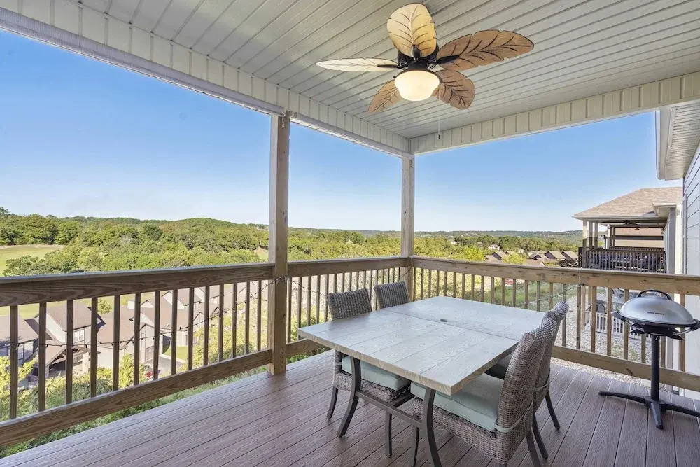 Stonebridge Escape Sleeps 8!