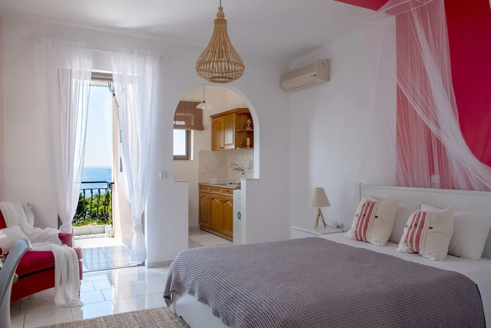 Pefkides Aegina Boutique Apartments