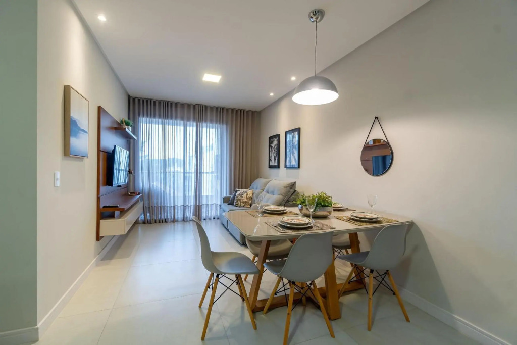 Excelente Localização - 2 dorms 5 pessoas - No Centro de Bombinhas, Próximo do Mar